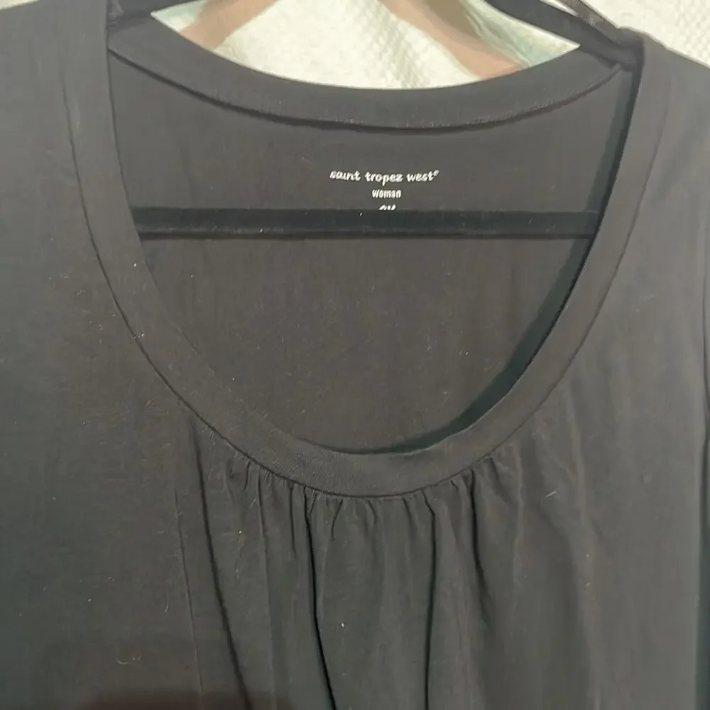 Saint Tropez West 2x black scoop neck with gathers nwot perfect